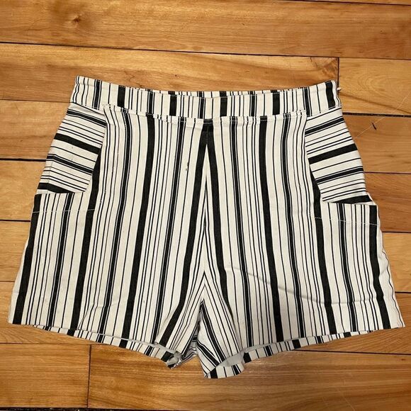 High Waist Shorts Size M - Picture 1 of 5